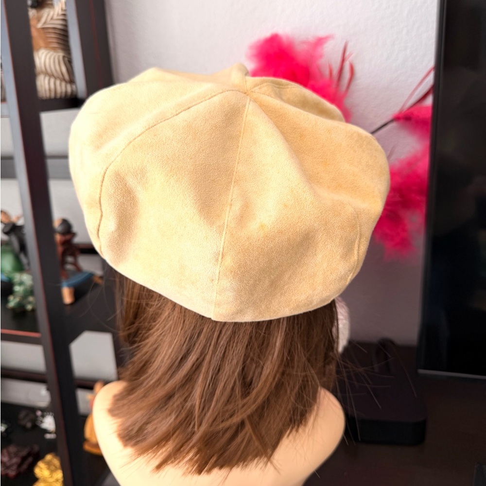 Vintage Faux Suede Tan Beret - Picture 3 of 8